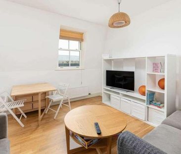 Marchant House, Southgate, BA1 - Photo 1