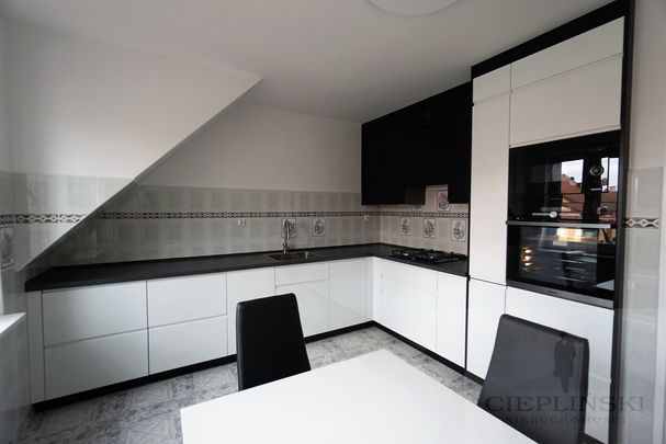 Dwupoziomowe mieszkanie o pow. 92,80, 4-pokoje. - Фото 1