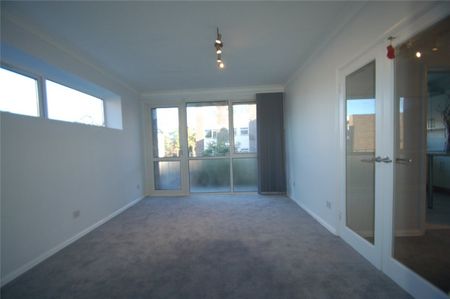 Sunnydene Lodge, HA0, Wembley - Photo 3