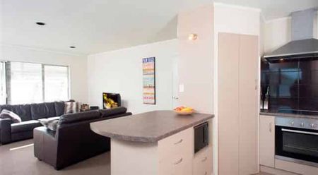 Avenues Home - Photo 2