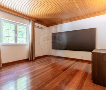 2 room luxury Apartment for rent in Cascais, Portugal - Photo 3