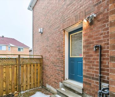 Detached Home For Lease | N8039196 - Photo 5