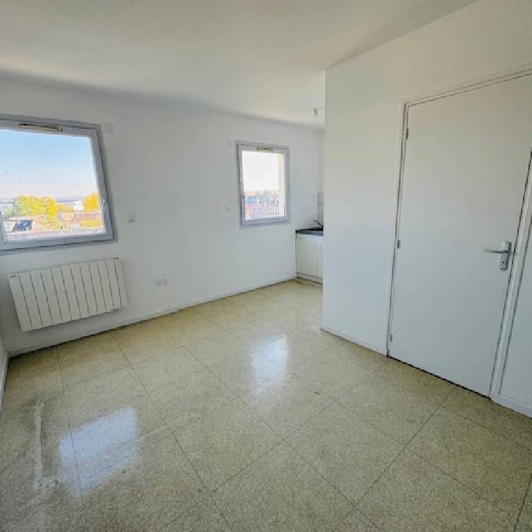 Location Appartement 1 pièce 17m² LE GRAND QUEVILLY 76120 - Photo 1