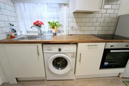 Studio to rent - Photo 4