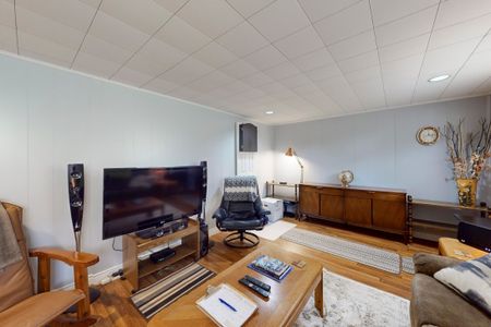 For Lease - 5177 Reeves Road, Burlington, Ontario - Photo 2