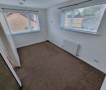 Bryn Nant, CAERPHILLY - Photo 3