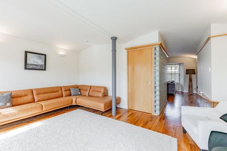 4 bedroom townhouse to rent - Photo 2