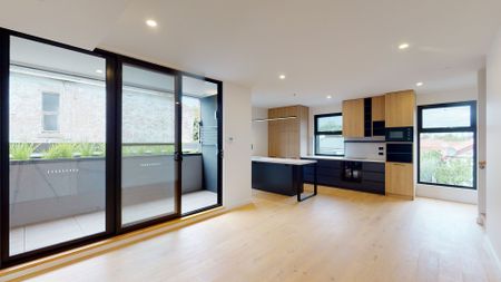 Stylish Townhouse with City Views - Photo 3