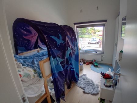 Tvärflöjtsgatan, Västra Frölunda - Photo 2