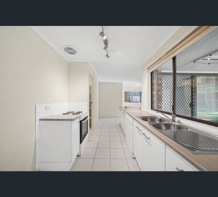 33 Woodlark Rise, Sunrise Beach, Qld 4567 - Photo 1