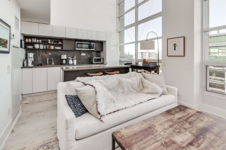 For Lease - 111 St Clair Avenue Unit# 906, Toronto, Ontario - Photo 4