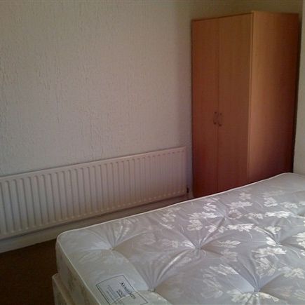 1 Bed - Cherington Road Selly Oak Birmingham B29 - Photo 3