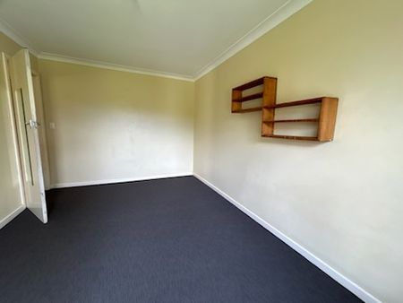 308 Highview Crescent, Lavington - Photo 2