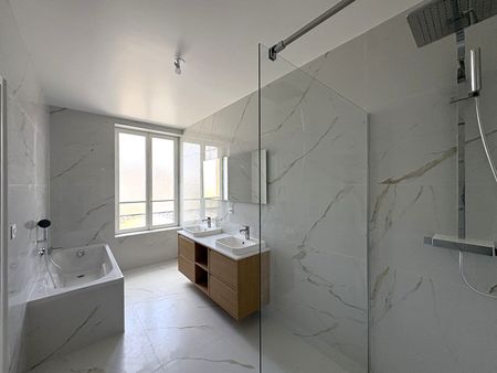 APPARTEMENT 7 PIÈCE(S) 227 m² - CHARLEVILLE-MÉZIÈRES - Photo 3