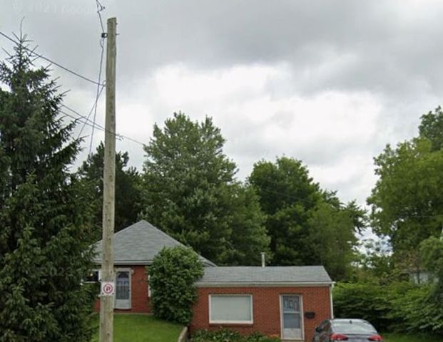 For Lease - 630 Third Street, London East, Ontario - Photo 1