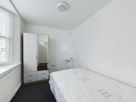 Inverness Road, Brighton - Photo 4