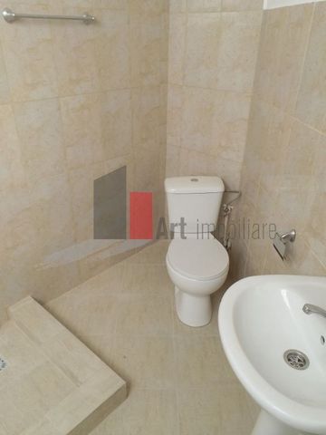 Oportunitate Unică! Vilă Spațioasă lângă Podul Gran... - Fotografie 4