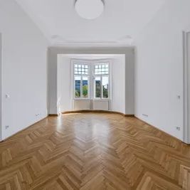 Altbau-Eleganz im Servitenviertel: Helle 4 Zimmerwohnung zwischen Donaukanal und U-Bahn - Photo 3