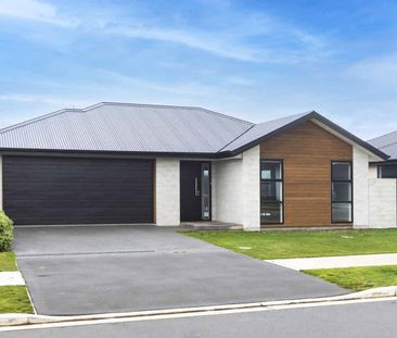 3 MONTH LEASE - Beautifully Designed 3 Bedroom Home - Photo 5