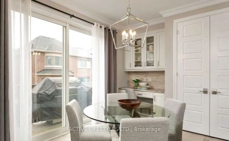 Detached Home For Lease | W9250779 - Photo 3