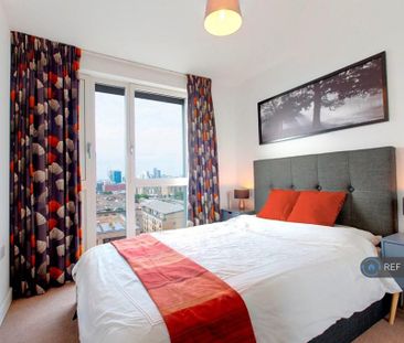 3 bedroom flat to rent - Photo 5