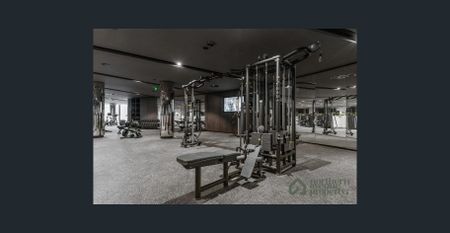 Where Luxury Meets Convenience - Photo 2