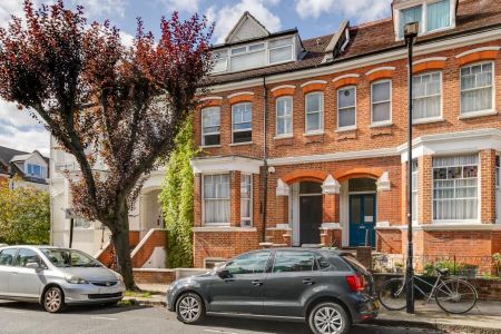 1 Bedroom Apartment To Let - Photo 2