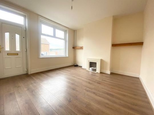 3 bedroom House To Let - Photo 1