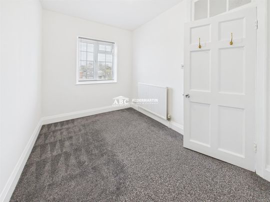 Brent Street, NW4 2QH, London - Photo 1