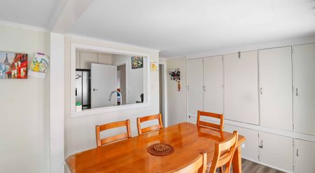 3 bedroom home for rent in Papatoetoe! - Photo 2