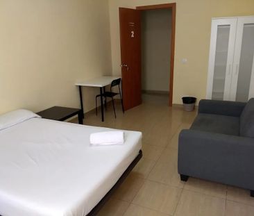 Carrer de Ferran, Barcelona, Catalonia 08002 - Photo 4