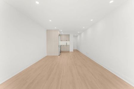 Charles West — Studio Suite - Photo 5