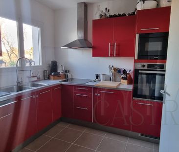 Location Maison 6 pièces 160m² SUSSARGUES 34160 - Photo 5