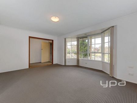 16 Swan Avenue, WESTMEADOWS - Photo 4