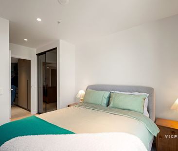 LUXURY APARTMENT WITH RESORT-STYLE AMENITIES - Photo 4