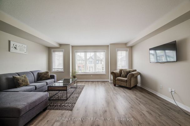 For Lease - 124 IAN ORMSTON Drive, Kitchener, Ontario - Photo 1