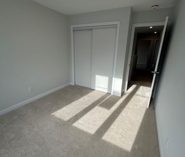 For Lease - 746 Fairline Row, Kanata, Ontario - Photo 6