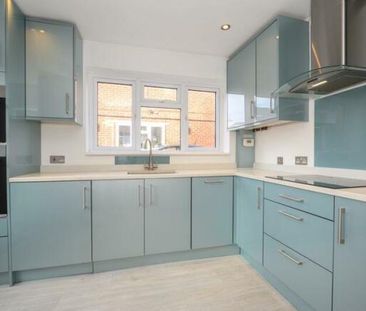 Ongar Place, Addlestone - 3 bedrooms Property for lettings - Seymours - Photo 5