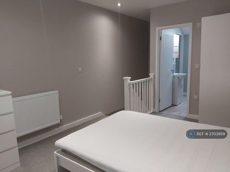 1 bedroom flat to rent - Photo 5