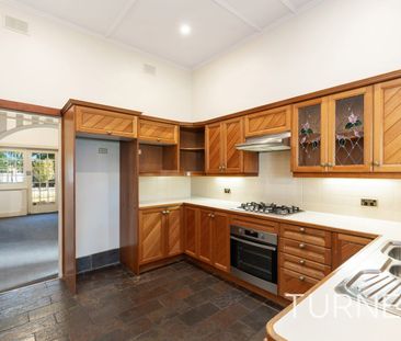 3 Bedroom Character Home - Photo 3