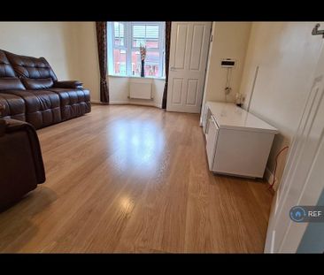3 bedroom semi-detached house to rent - Photo 1