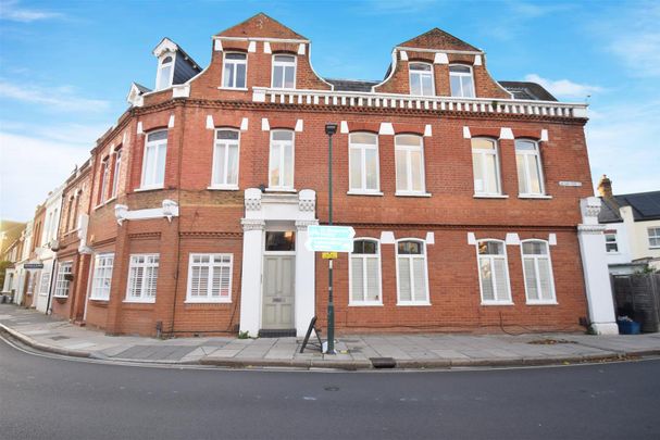 Amyand Park Road, St Margarets - 1 bedroomProperty for lettings - Chasebuchanan - Photo 1