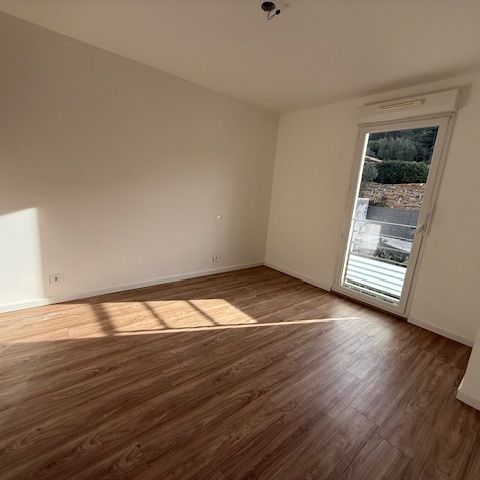 Location Appartement 4 pièces 134m² LA VALETTE DU VAR 83160 - Photo 1