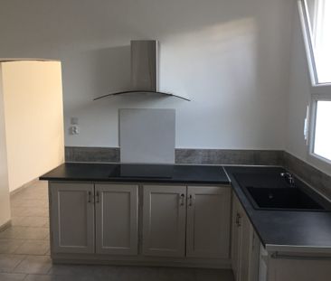 Location Appartement 3 pièces 84m² ST DENIS DE PILE 33910 - Photo 3