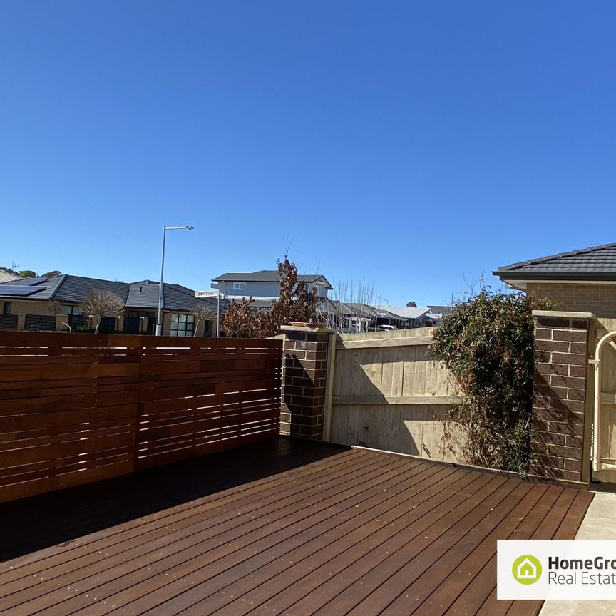 84 Lawrenson Circuit, Jacka ACT 2914 - House For Rent | Domain - Photo 1