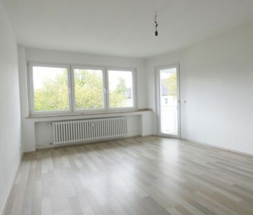 Modernisierte 3-Zi.-Whg. mit Balkon in angrenzender Nähe zu E-Haarz... - Photo 1