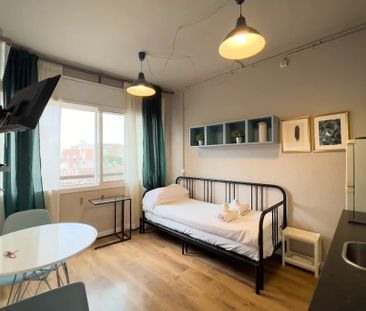 Carrer del Vallès, Barcelona, Catalonia 08030 - Photo 6