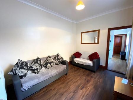 5 bedroom terraced house to rent - Photo 3