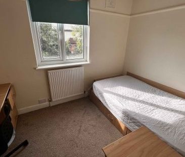 5 Bedroom House Headingley - Photo 5