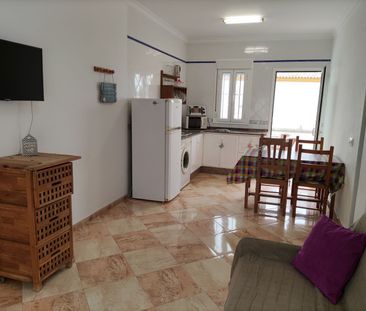 Apartamento de alquiler en Avenida 28 de Febrero, 68, Conil - Photo 2
